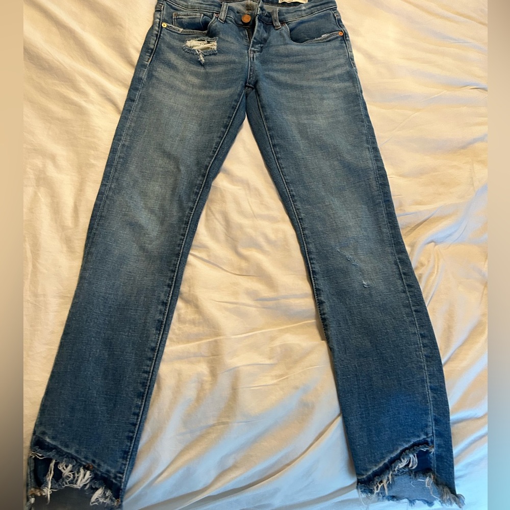 Blank NYC jeans size 25 low rise asymmetrical raw hem